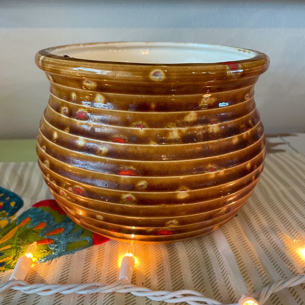 1976 MCM Planter